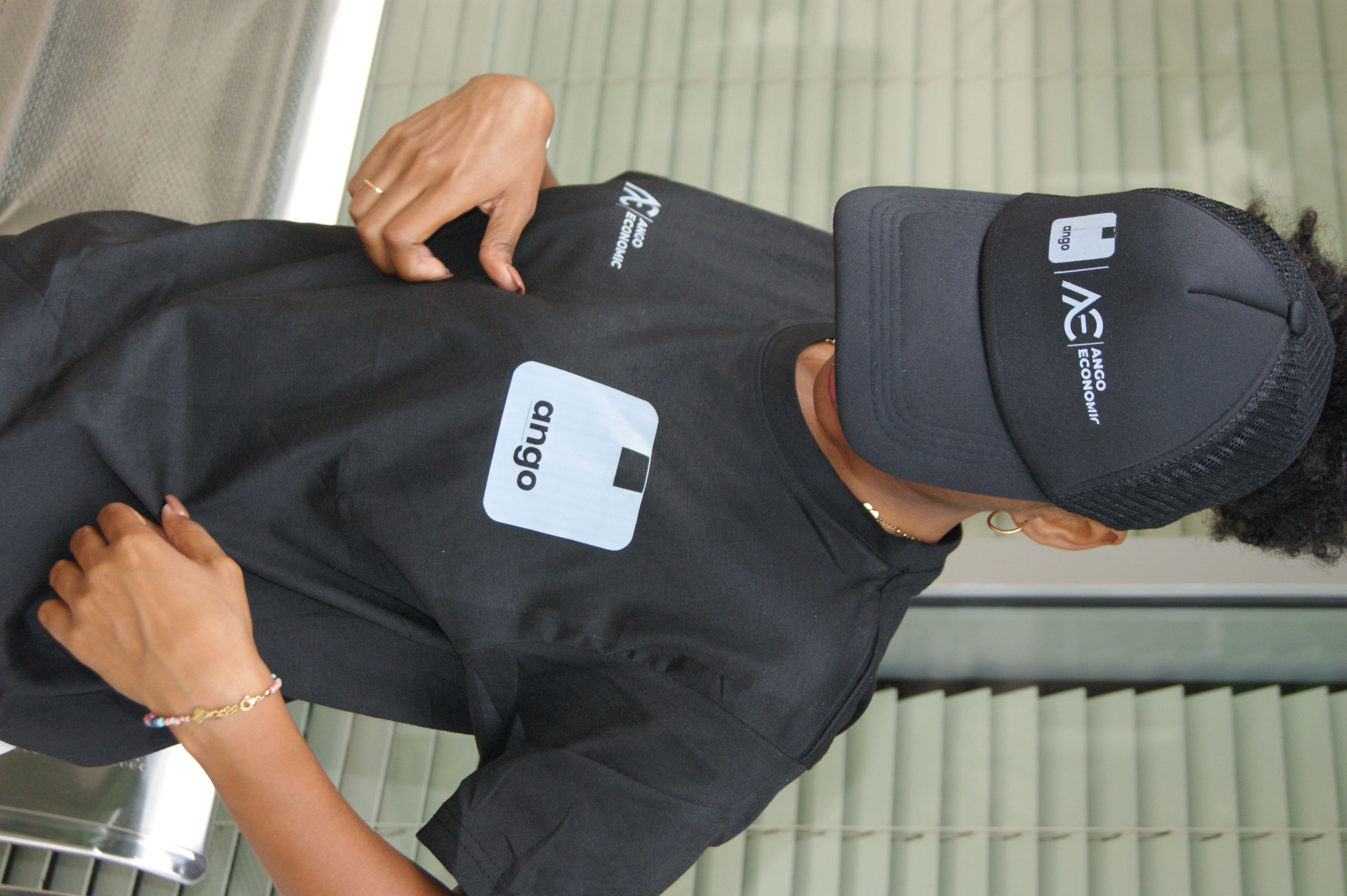 Ango Economic — Produtos internacionais